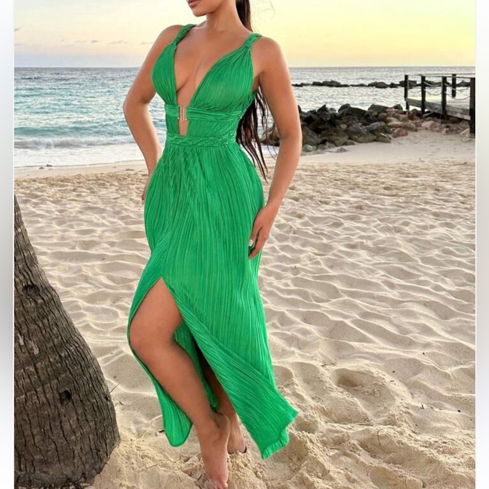 NWT SHEIN Green Pleated Deep V-Neck Dress